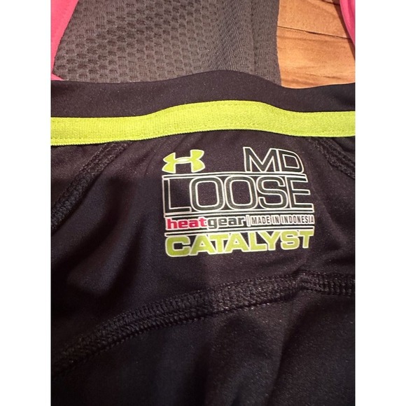 Under Armour Fitness Ridge Resort women's tops  Size Medium - Picture 3 of 11